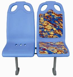 Os moldes deram forma a assentos plásticos de um ônibus do tempo, assentos confortáveis do ônibus resistentes à corrosão