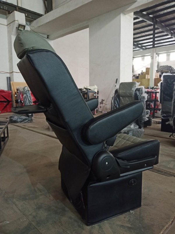 Preço de fábrica assentos de couro luxuosos personalizados para Van Automotive Van Seats